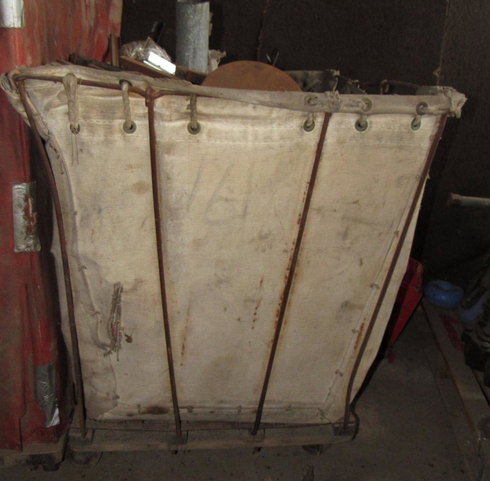 Laundry Cart with Steel & Scrap Iron: Getting cart and contents