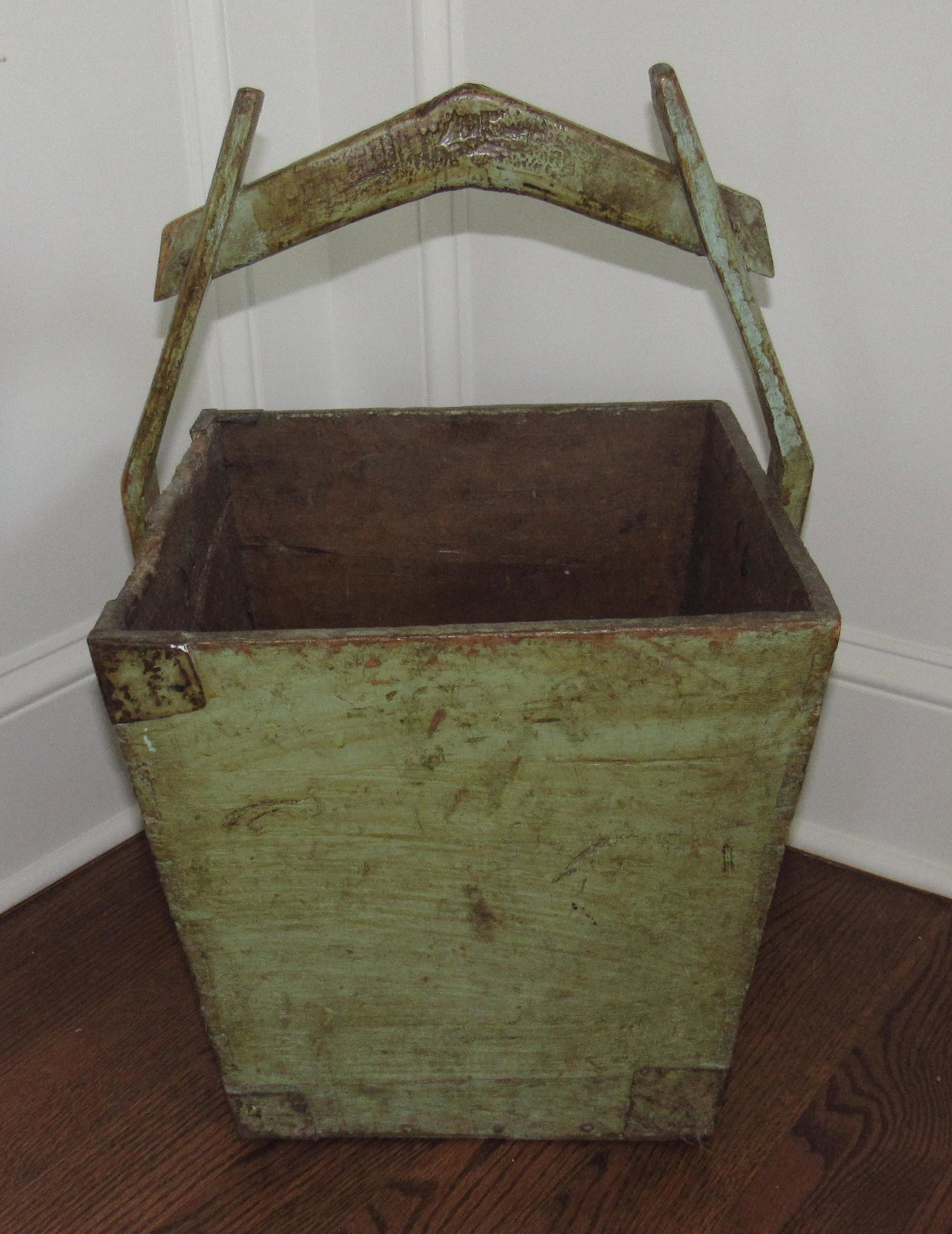Wooden Tote in Green Paint: Approx 13 3/4" x 14" x 23" tall