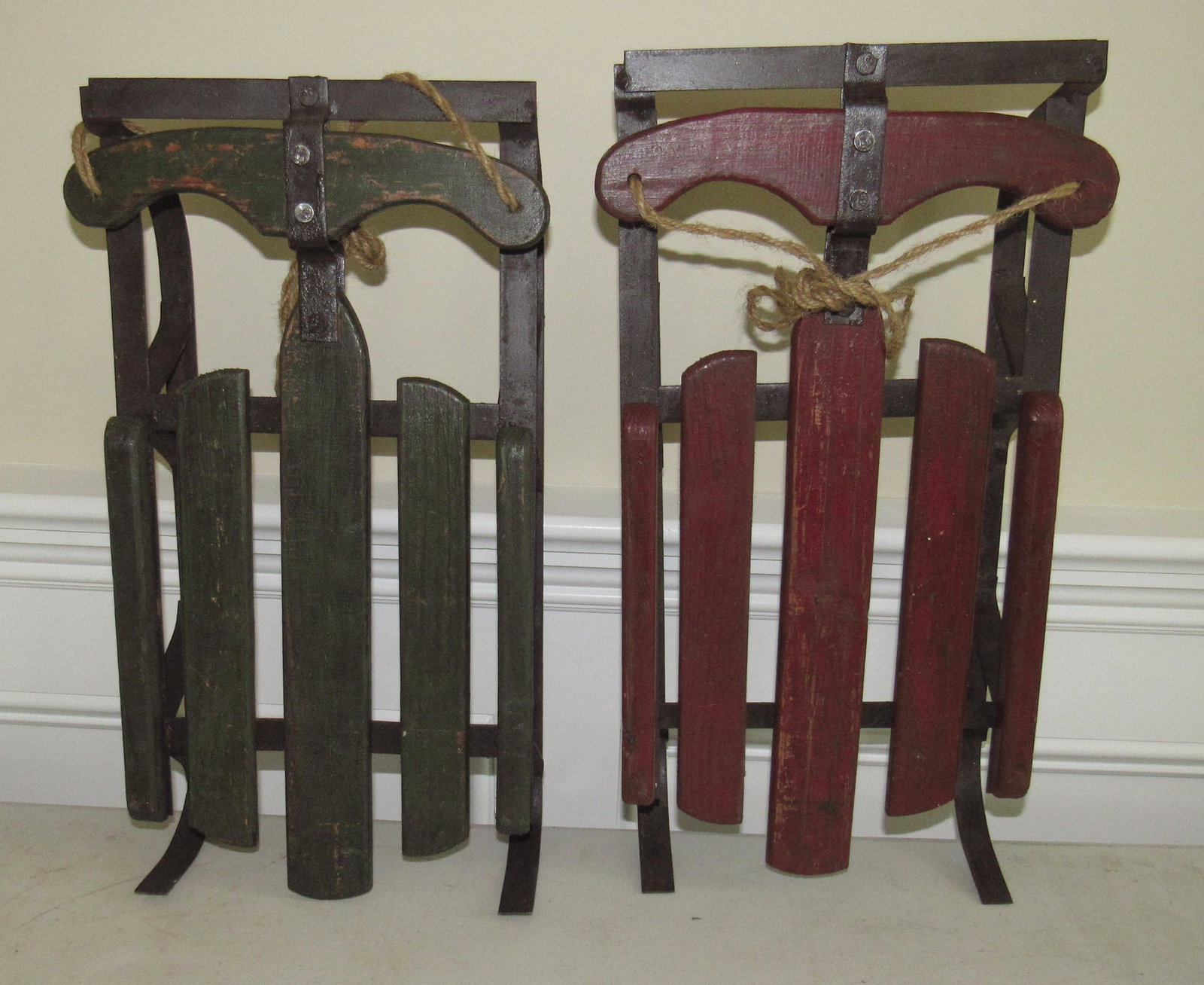 Miniature Sleds Christmas Decorations: Approx 9 1/4" x 19" x 4" tall