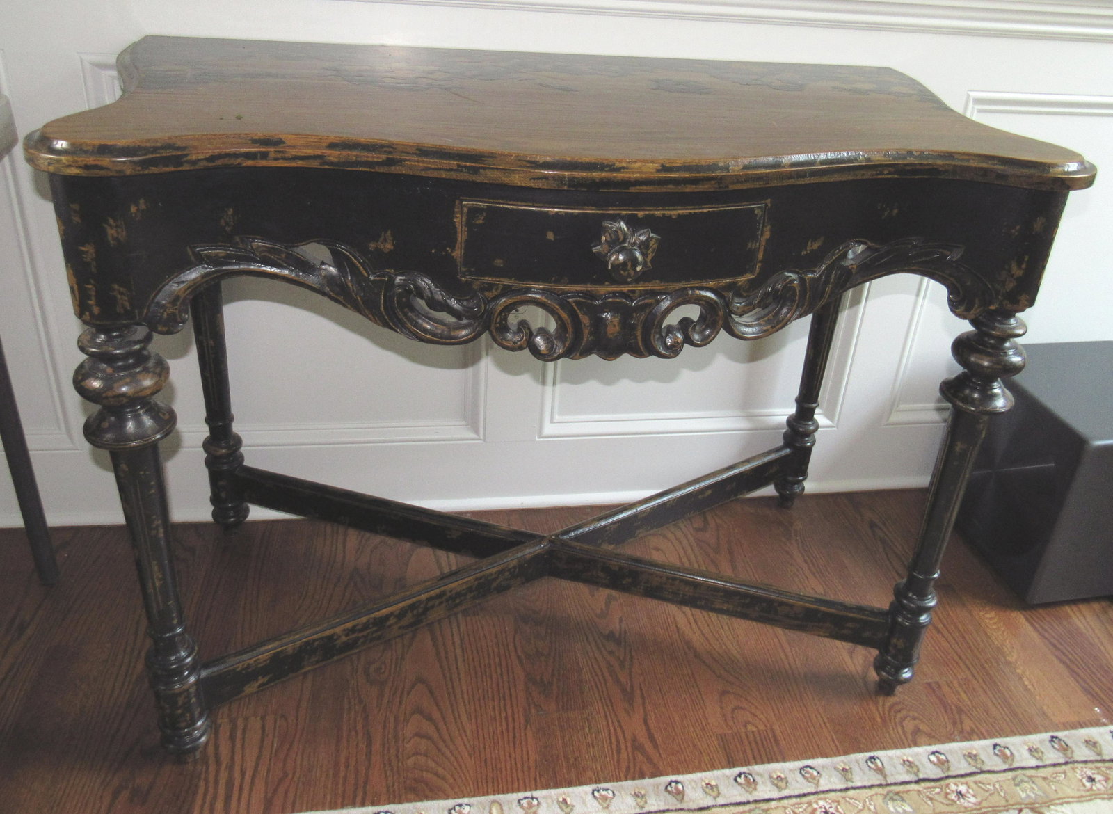 Oak Console Table: Approx 21 1/2" x 41 1/2" x 32" tall