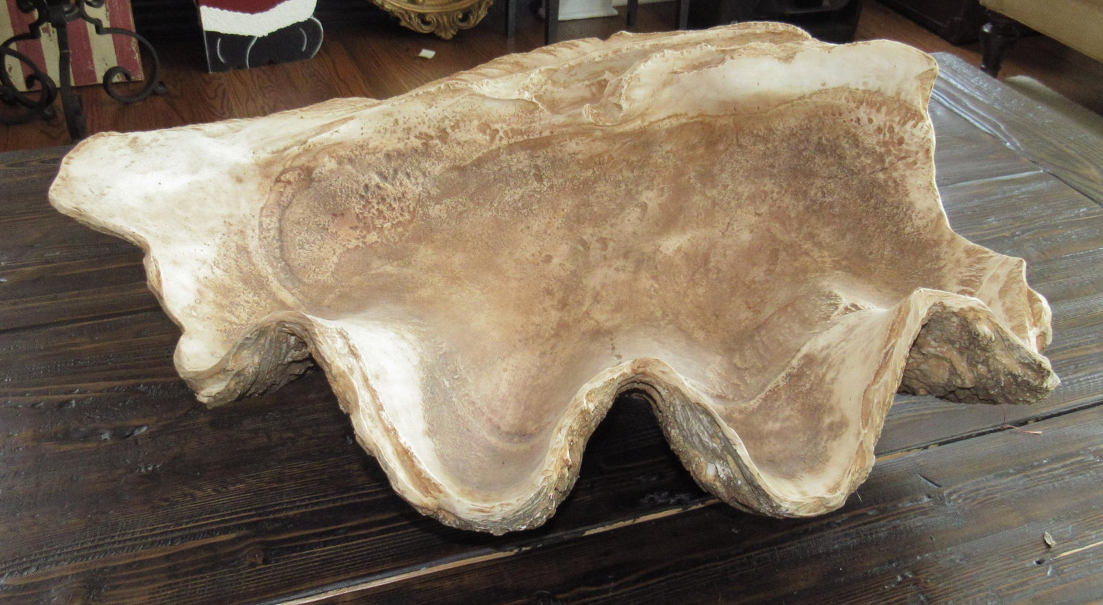 Large Resin Oyster Shell: Apprx 18" x 28" x 12" tall