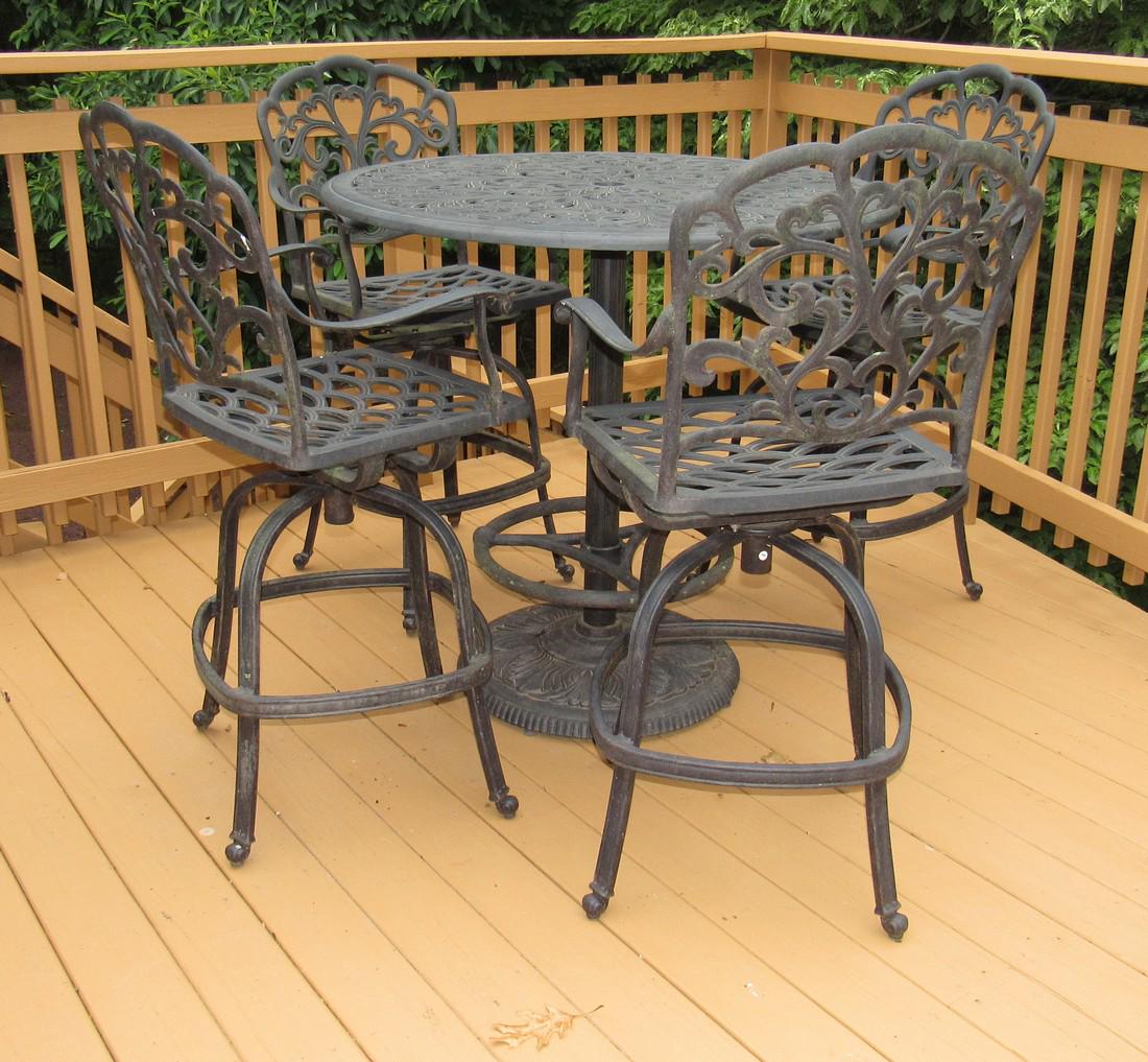 Aluminum Patio Table and 4 Chairs: Table is approx 41 1/2" in diameter and 40" tall