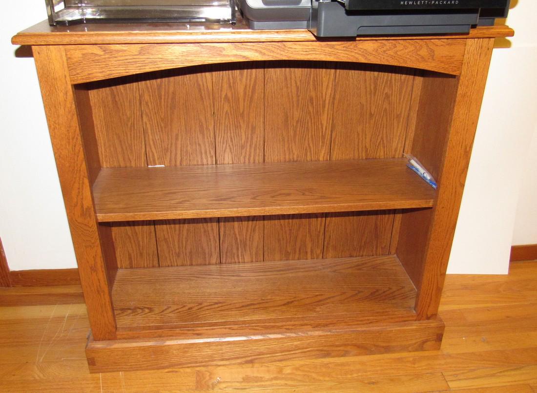 Oak Book Shelf: Approx 12" 36" x 32" tall.