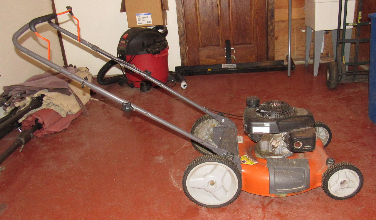 Husqvarna 7021P Push Mower: Mower