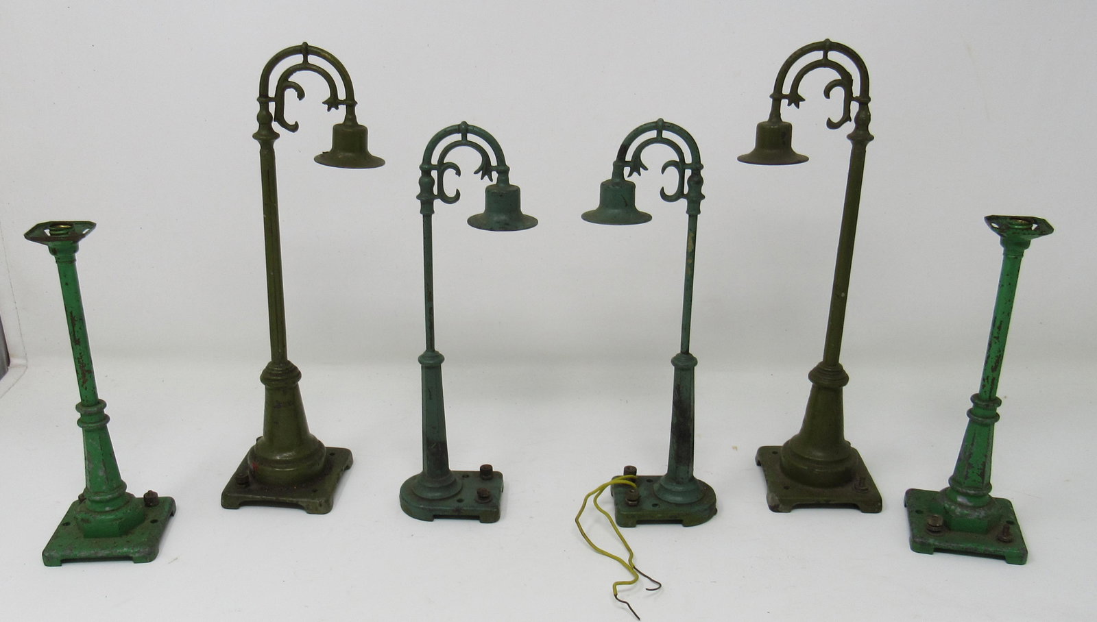Lionel No. 59 & Misc Train Light Poles: Tallest is apprx 8 3/4" tall