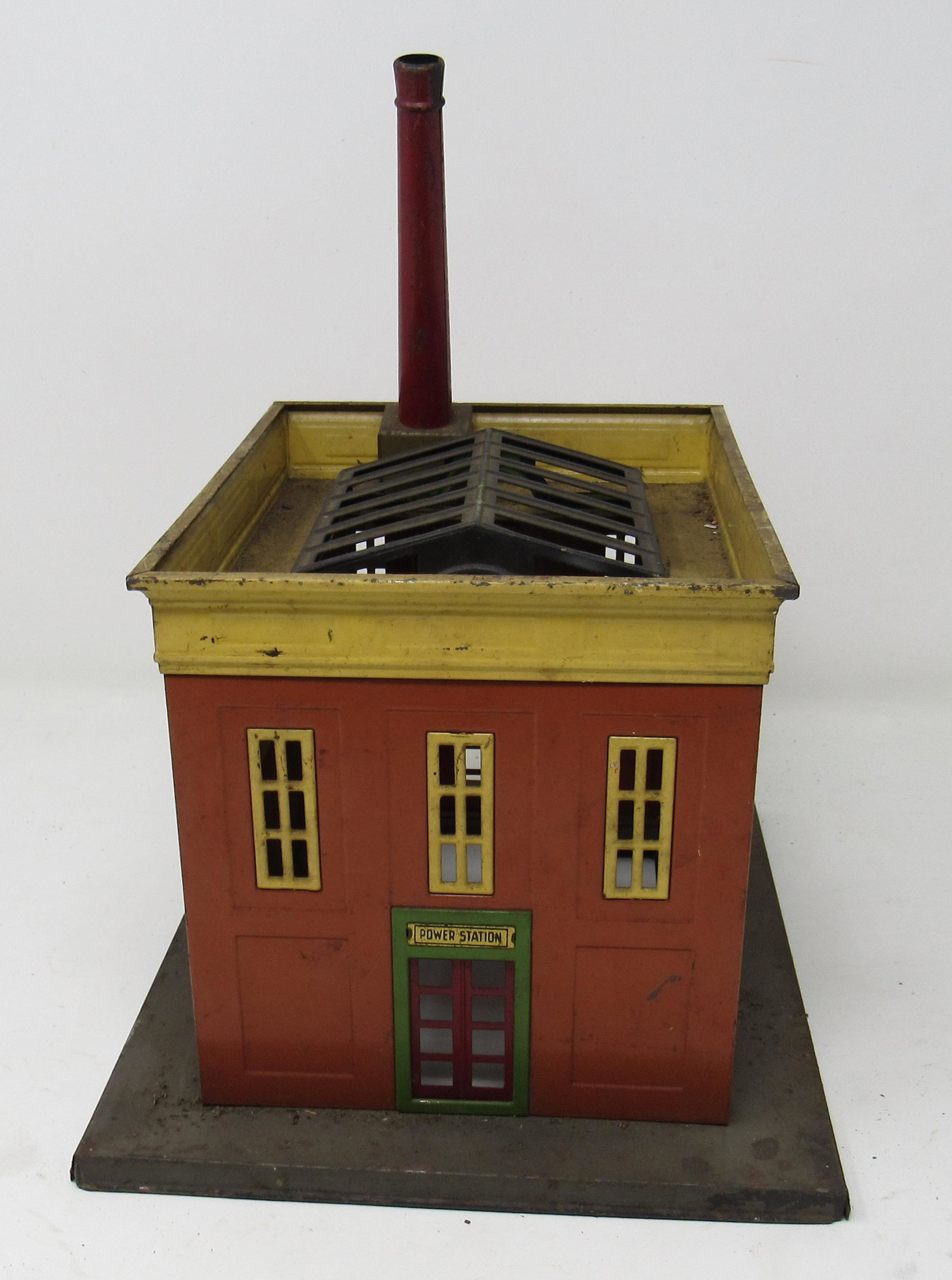 Lionel Standard Gauge Power Station: Apprx 7 3/4" x 9 1/4" x 11 1/2" tall.