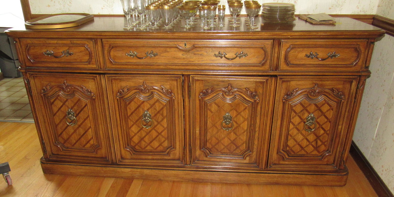 Thomasville Sideboard: Approx 20" x 71 1/2" x 34" tall. DOES NOT INCLUDE ITEMS IN OR ON IT
