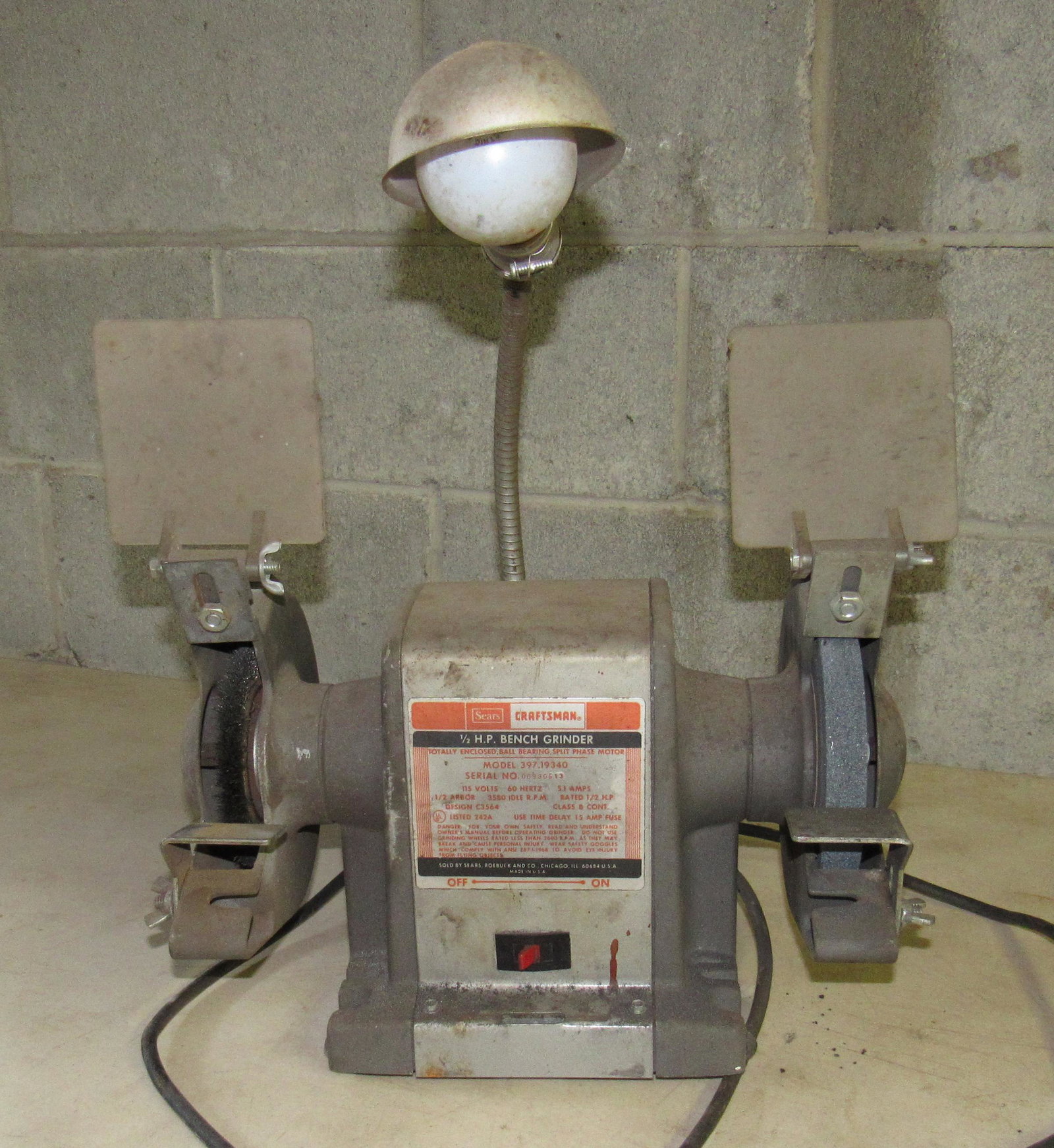 Craftsman 1/2hp Bench Grinder: Grinder