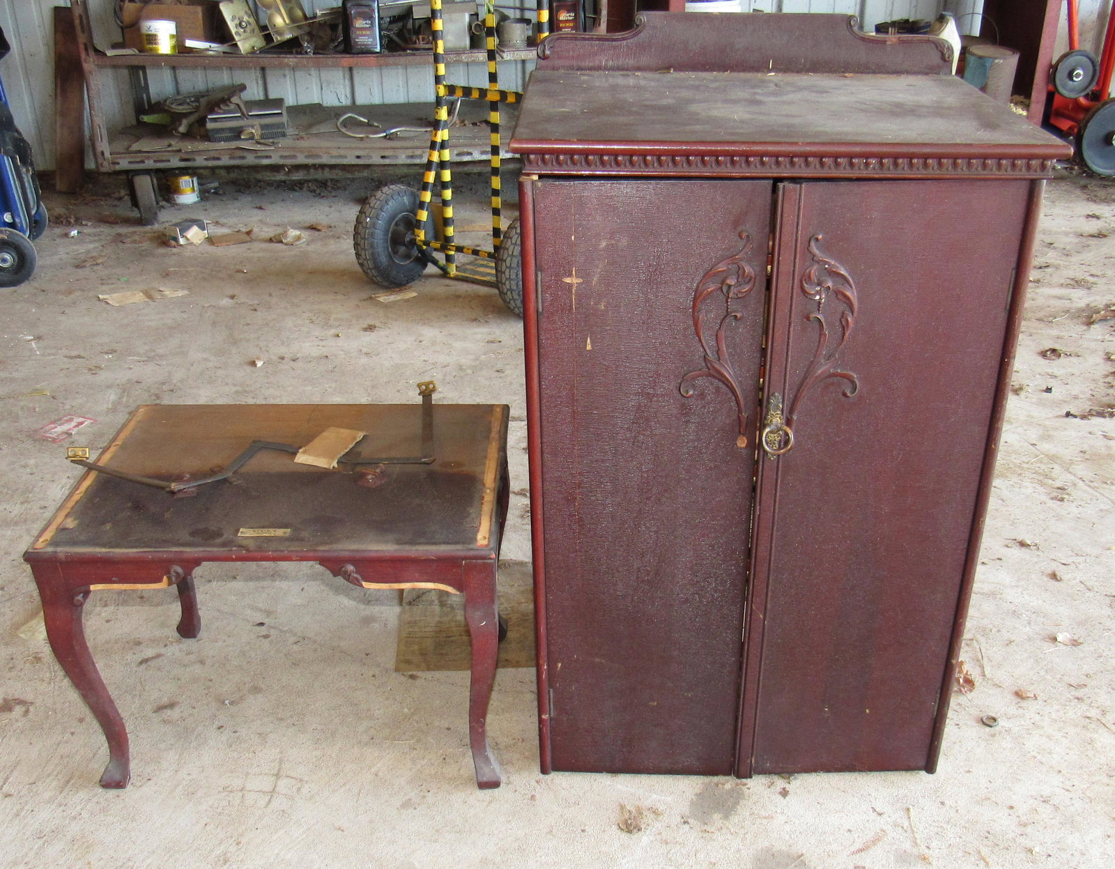 Steins Music Cabinet with Sheet Music: Cabinet and Sheet music