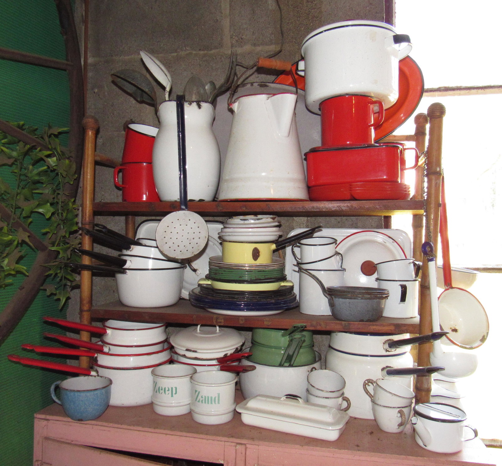 Large Lot of Agateware & Rattan Shelf: Shelf is approx 10" x 31" x 27 1/2" tall