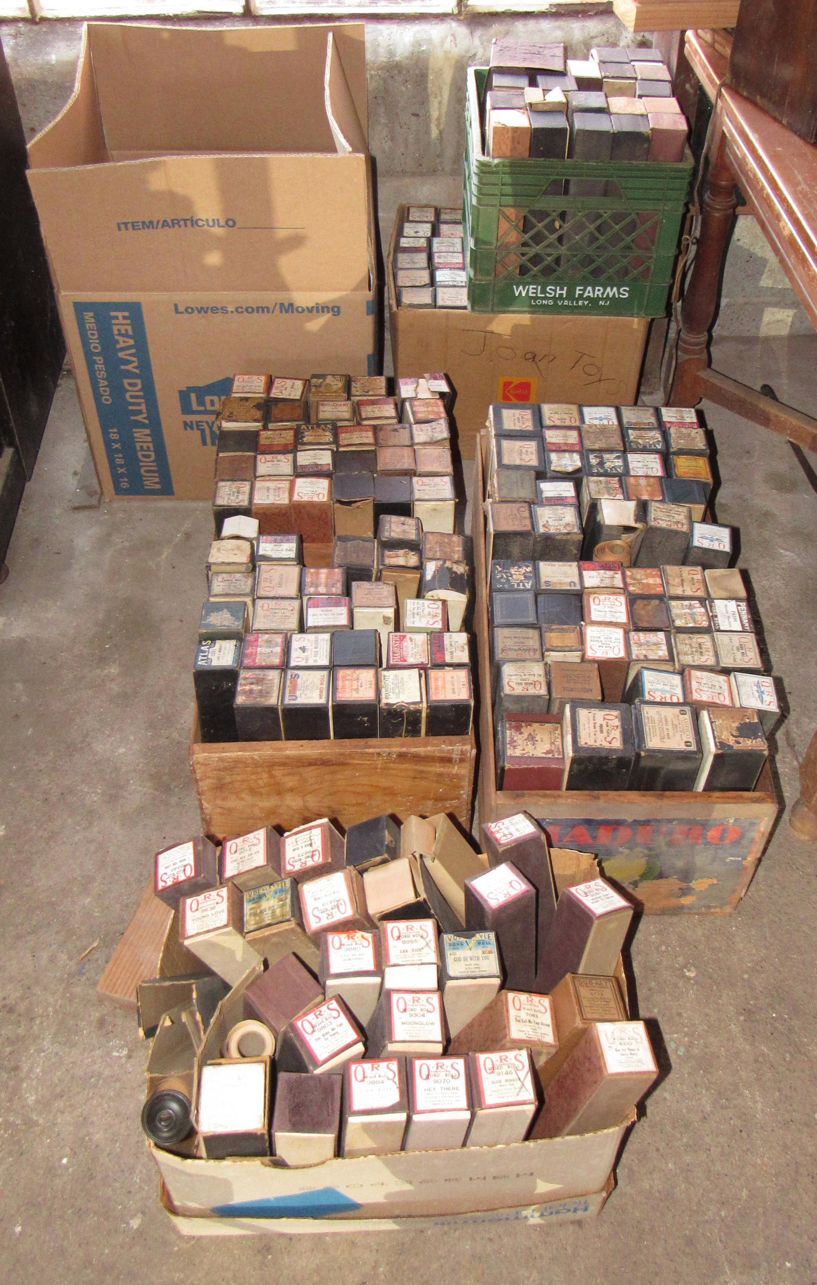 Large Lot of Player Piano Rolls: Getting all pictured