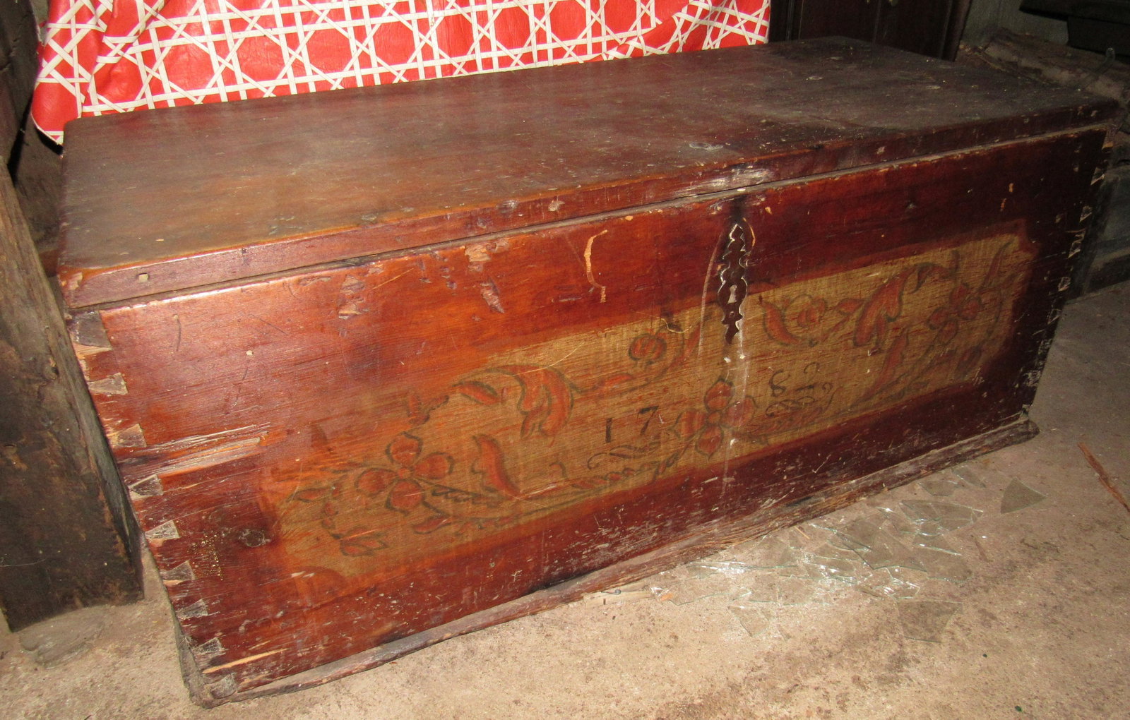 Paint Decorated Blanket Chest: Approx 21 1/2" x 47" x 20" tall. TO BE PICKED UP BEFORE NOON !!!! NO EXCEPTIONS !