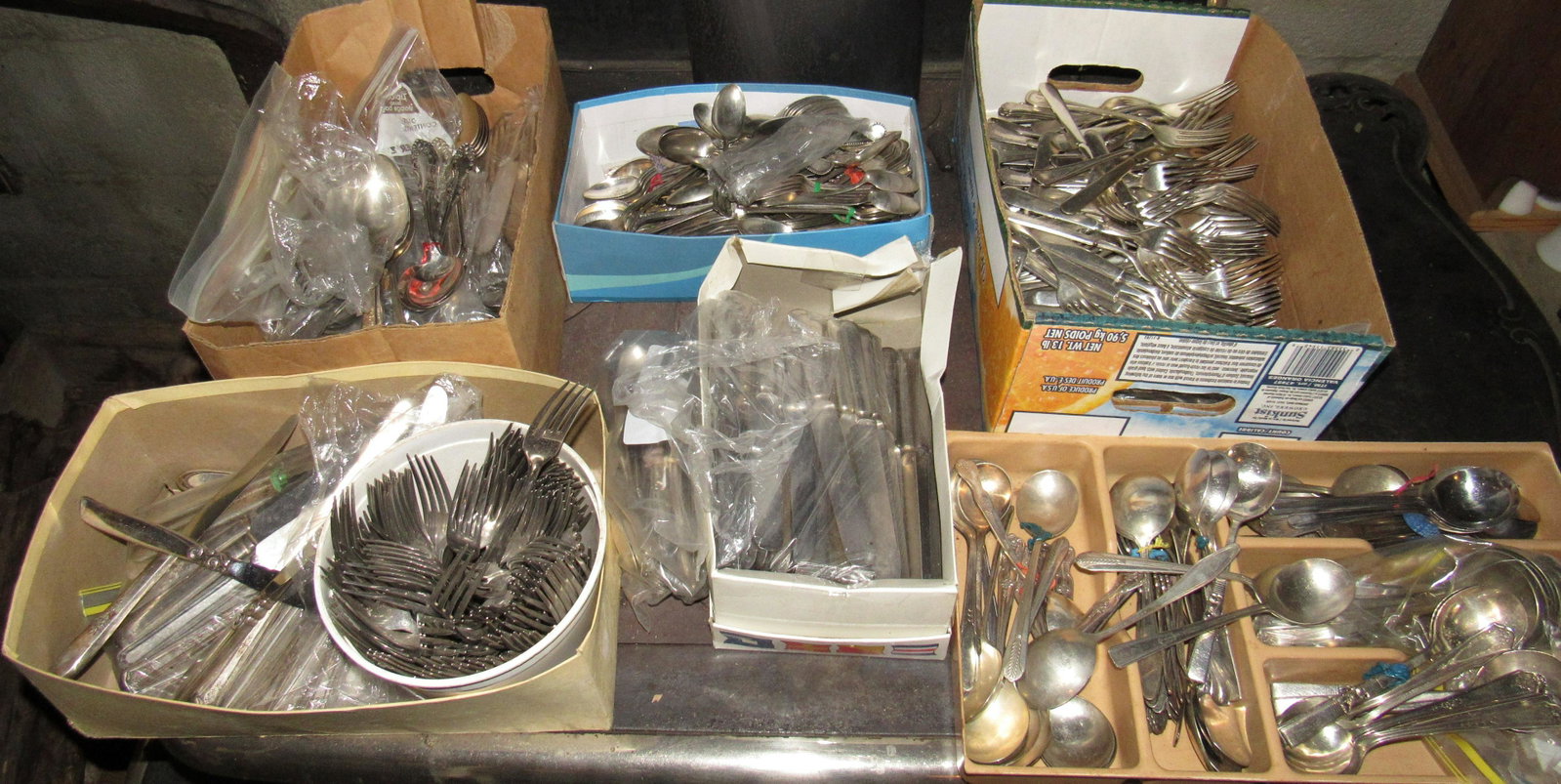 Large Lot of Silverplate Flatware: Getting all pictured