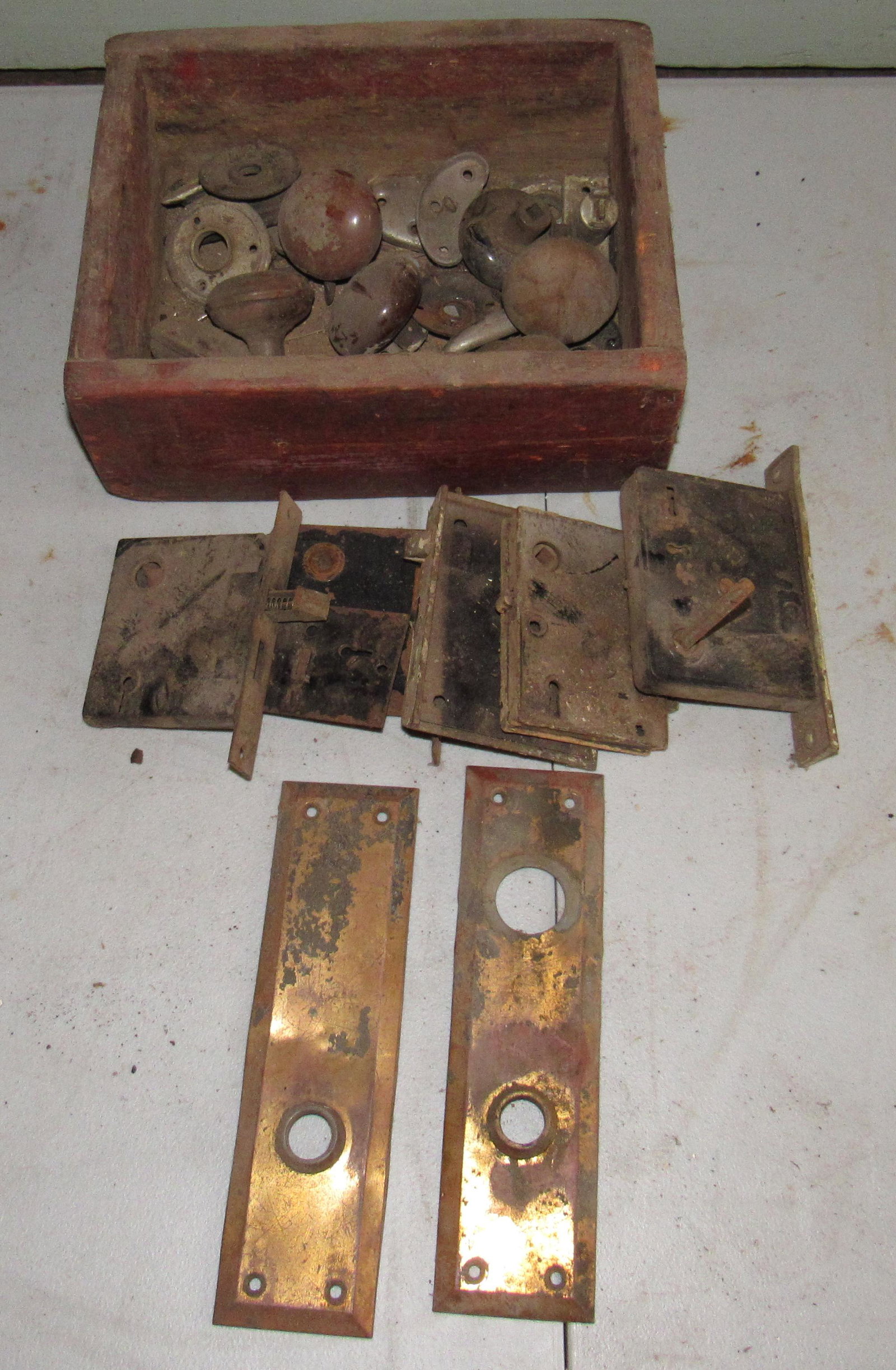 Door Knobs Locks Misc in Red Painted Wood Box: Box is approx 8 3/4" x 11" x 4 1/4" tall.
