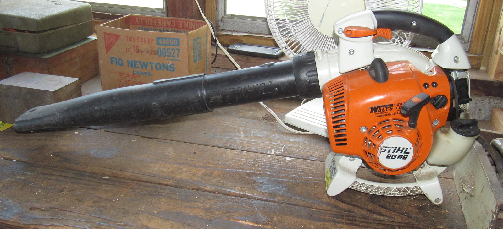Stihl BG86 Blower: Leaf Blower