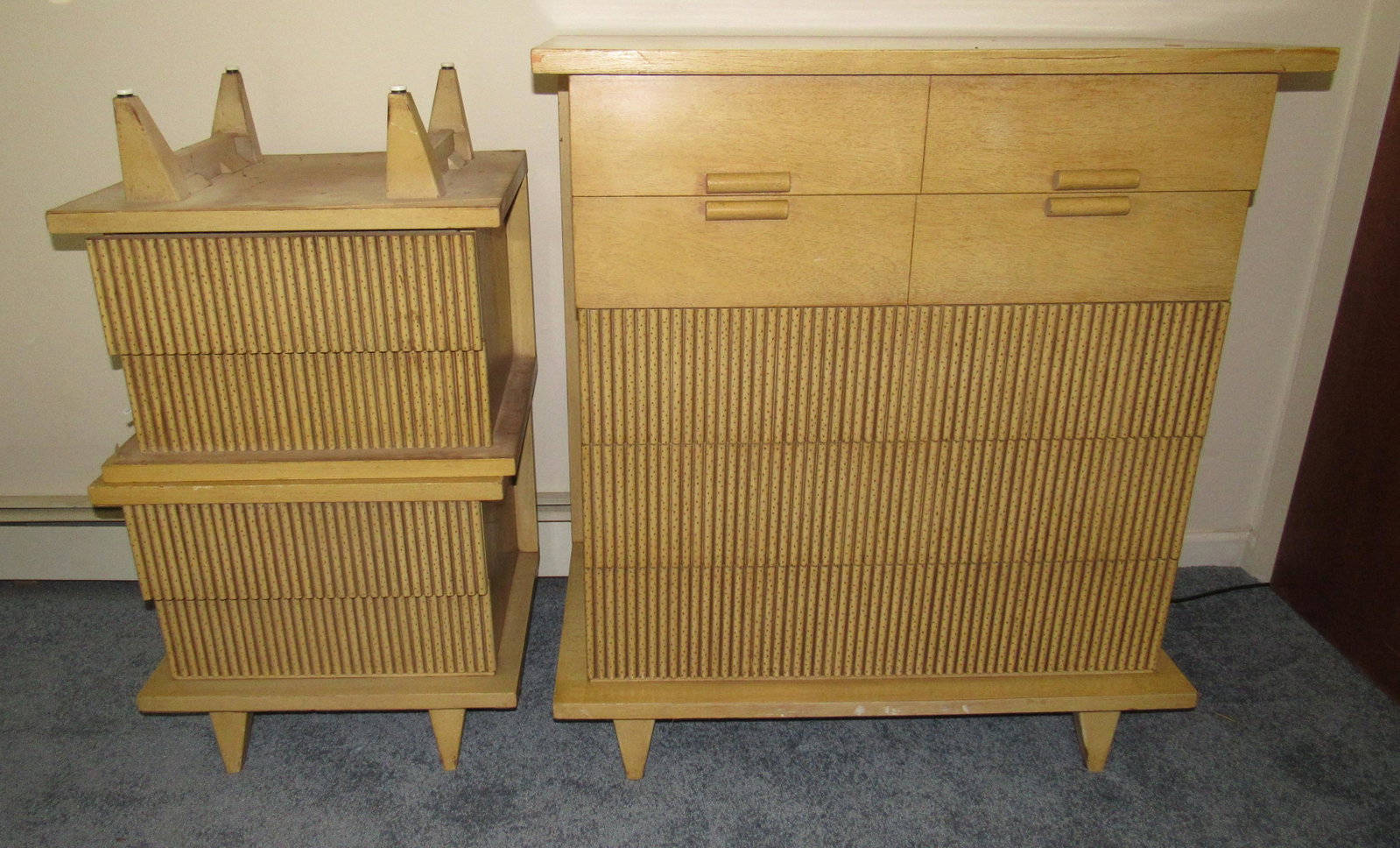 American by Martinsville 3 Piece Bedroom Set: Lot includes 2 dressers and 2 night stands. Dresser in first pic is apprx 21" x 38" x 42" tall. Dresser in last pic is approx 20 1/2" x 65" x 30 1/2" tall. DOES NOT INCLUDE ITEMS ON THEM
