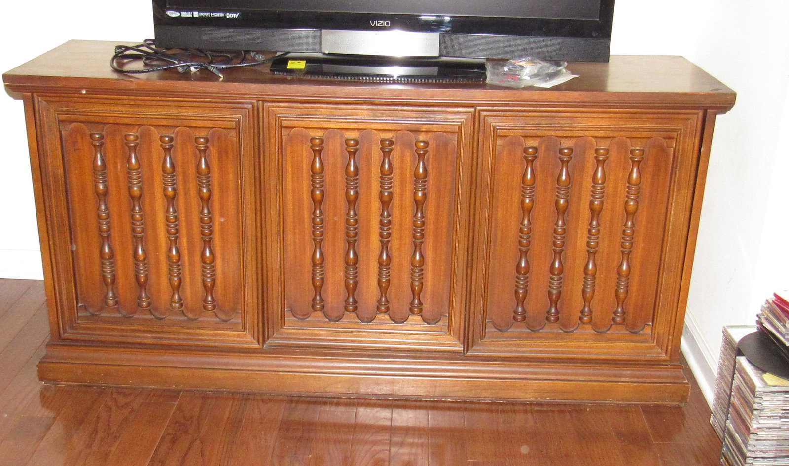 Console Cabinet: Apprx 18" x 60" x 29" tall. Does not include items on it