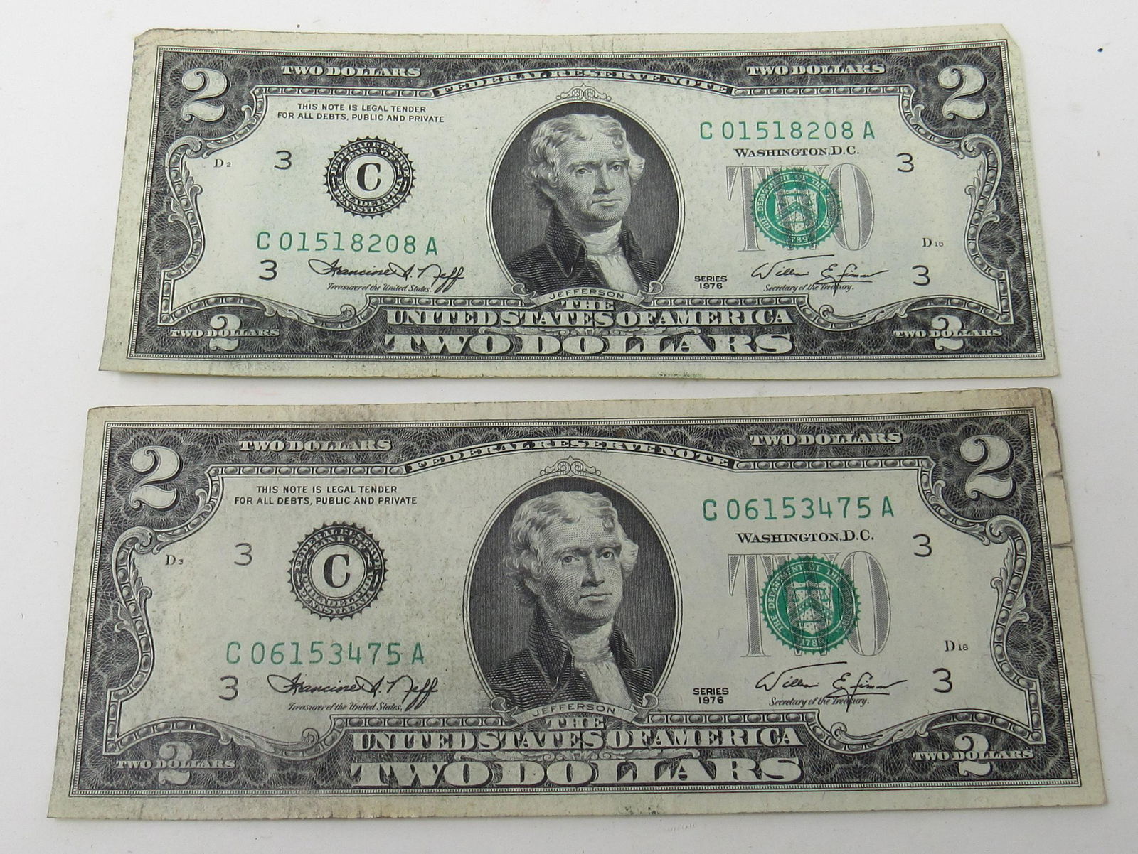 1976 2 Dollar Bills: Getting both