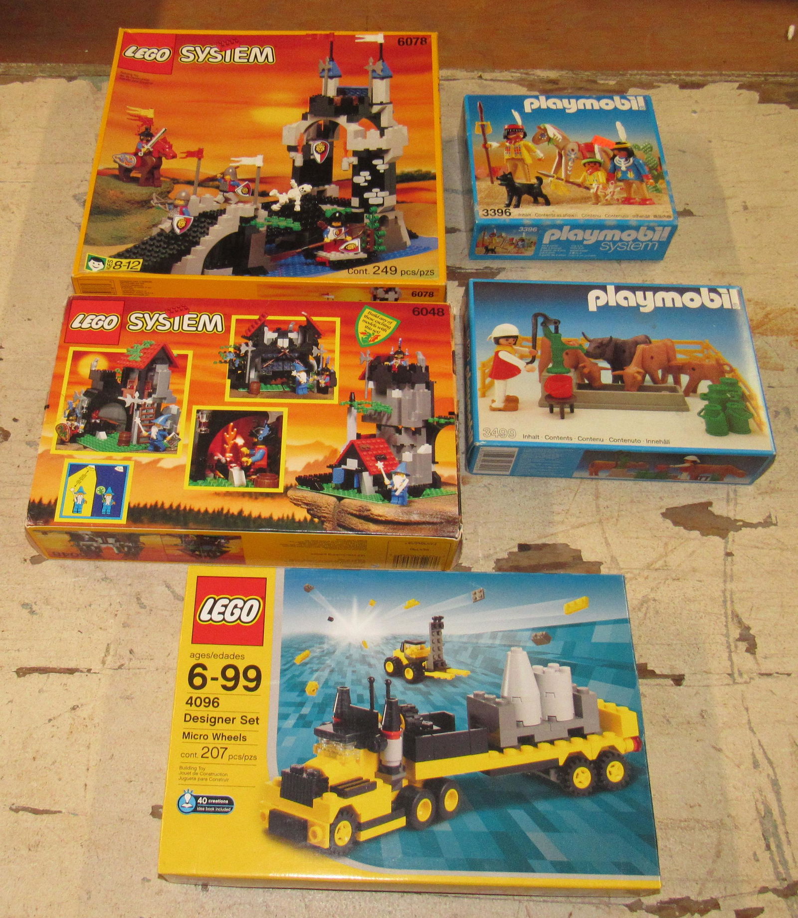 Lego System & Playmobil: Getting all pictured