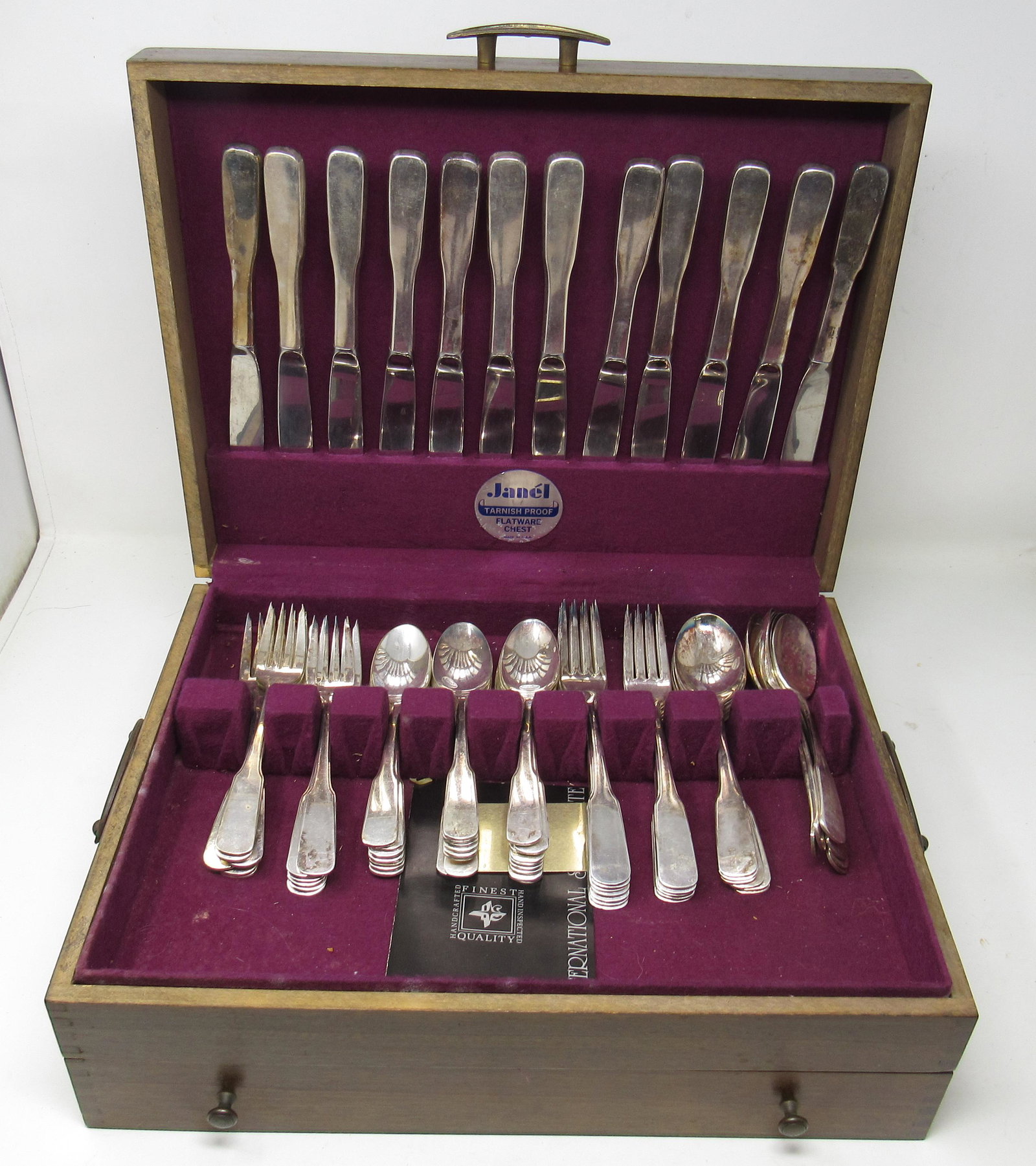 80pcs International Silverplate Flatware: Approx 80 pieces