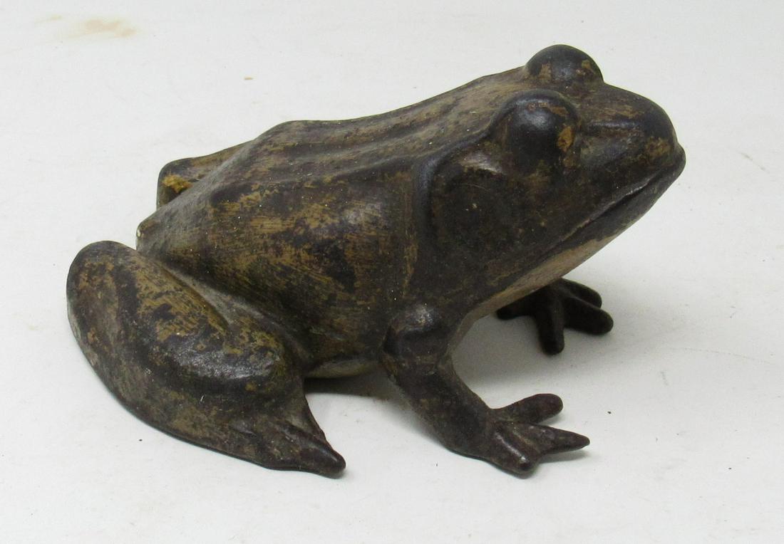 Iron Frog Doorstop: Approx 5" long and 3 1/4" tall