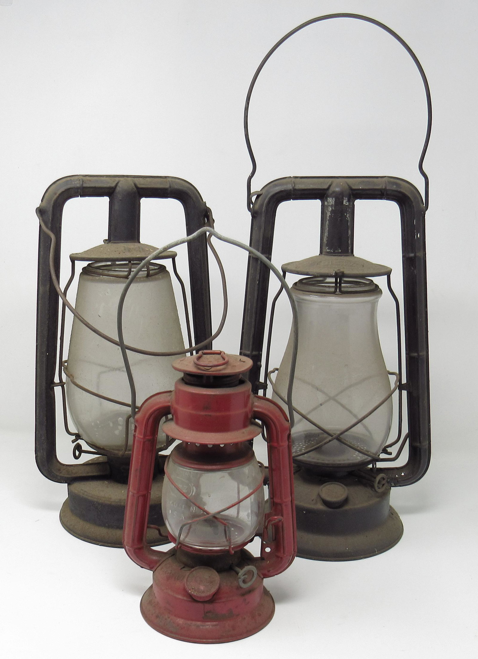 Dietz Tubular Railroad / Barn & Comet Lantern: Tallest is approx 13 5/8" tall