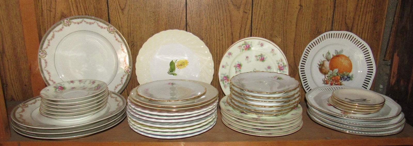 Noritake Bavaria & Misc Plates: Getting all pictured
