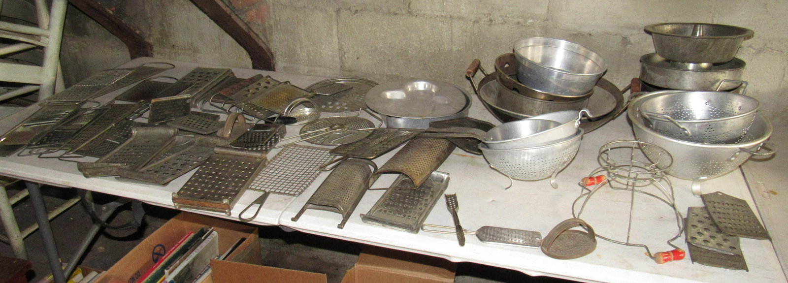 Vintage Kitchenware: Getting all pictured