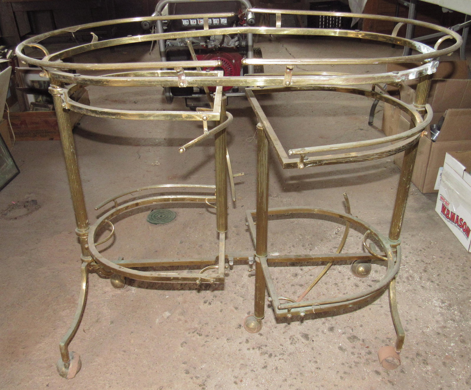Brass Tea Cart: Apprx 18" x 32 1/2" x 29 1/2" tall