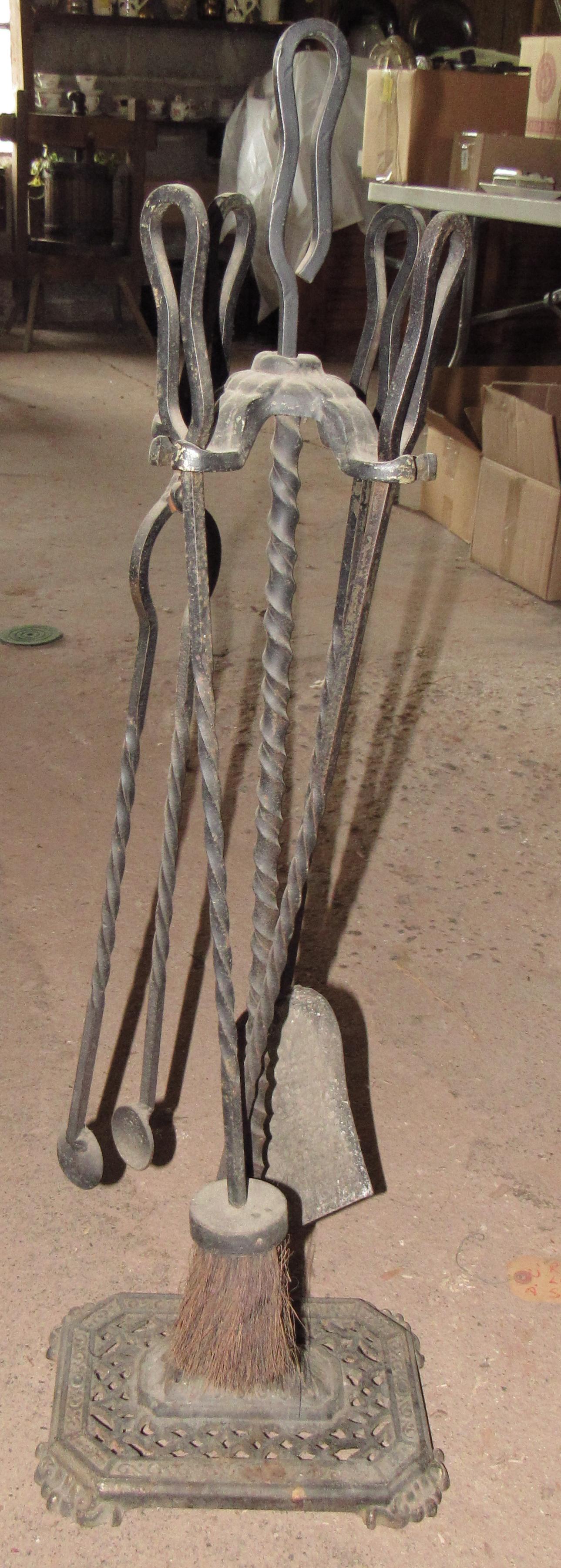 Fireplace Set: Fireplace set