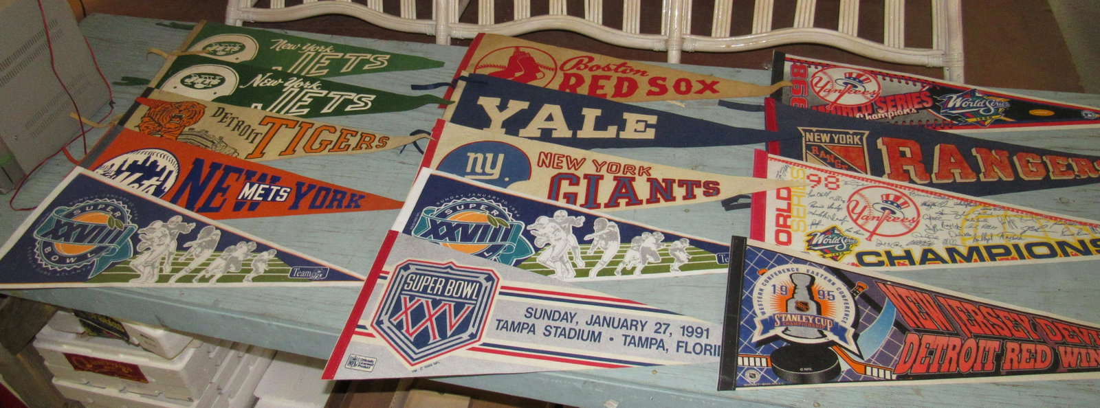 Football Baseball Hockey Basketball Pennants: Getting all pennants pictured