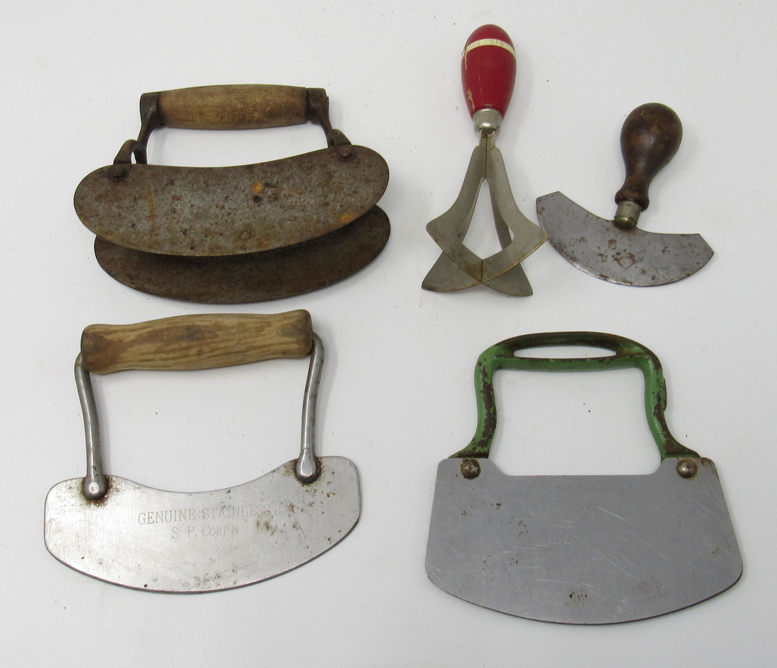 Antique & Vintage Food Choppers: Getting all pictured