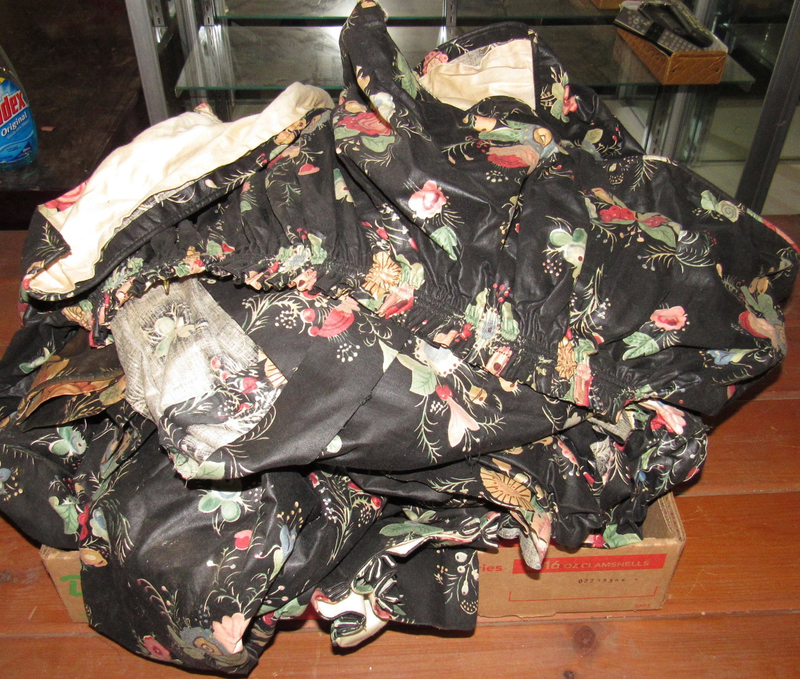 Vintage Curtains: Getting all in box