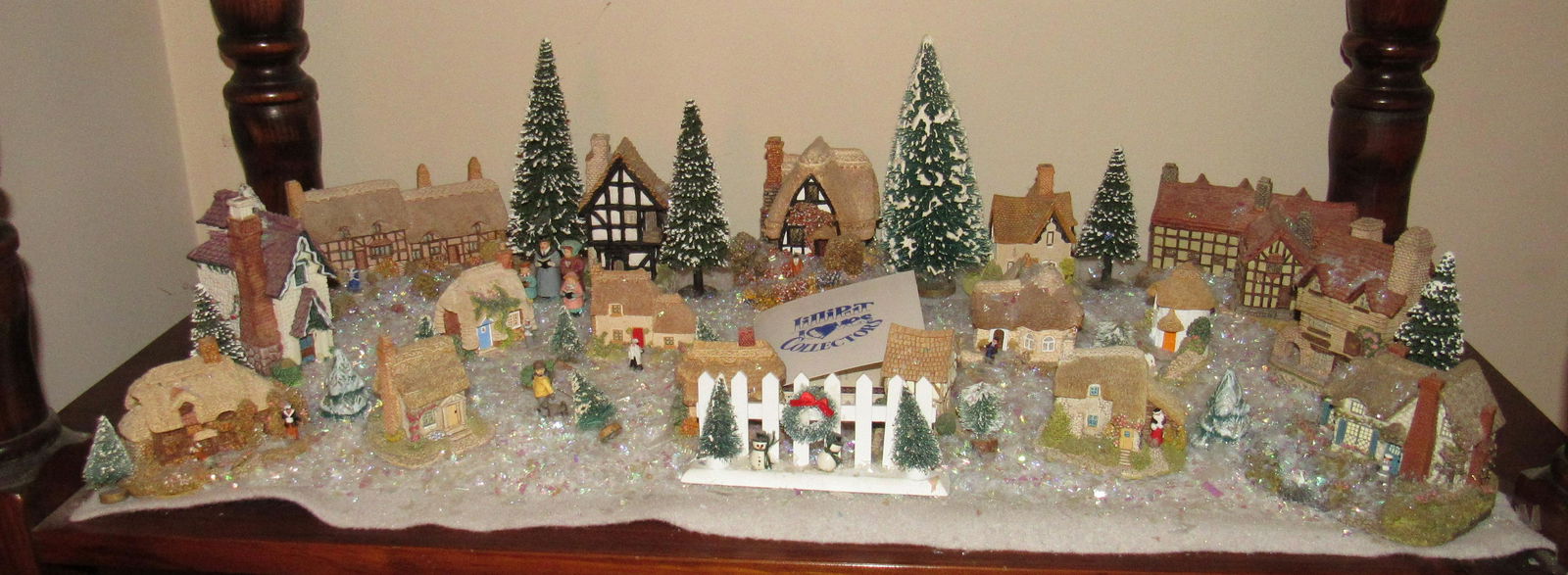 Thomas Kinkade and Misc Village Houses: Getting all pictured