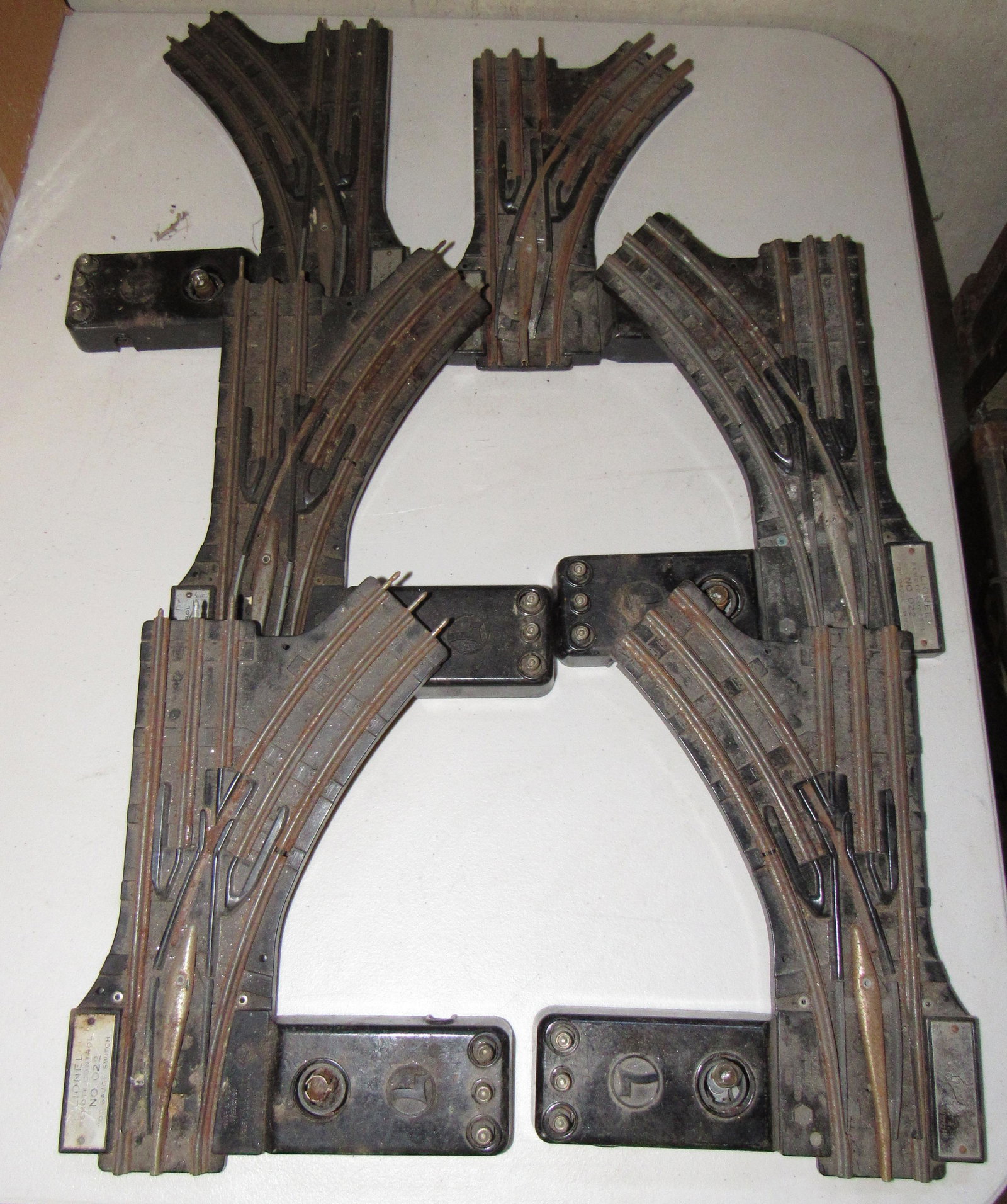 Lionel 022 Switch & Crossing Tracks: Getting all pictured