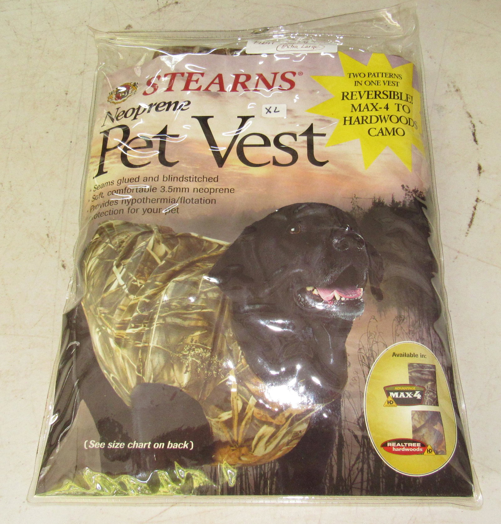 9 Stearns Neoprene Duck Hunting Pet Vests: 3 X Large and 6 Large