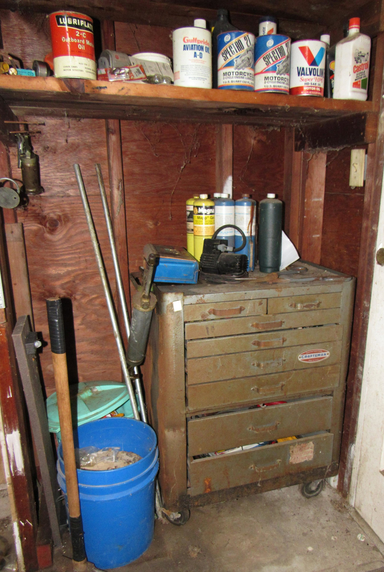 Craftsman Tool Box Oil Cans & Misc: Craftsman tool box is approx 17" x 27" x 33" tall. Tool box on shelf is empty. Getting all pictured. Take what you want and leave the rest