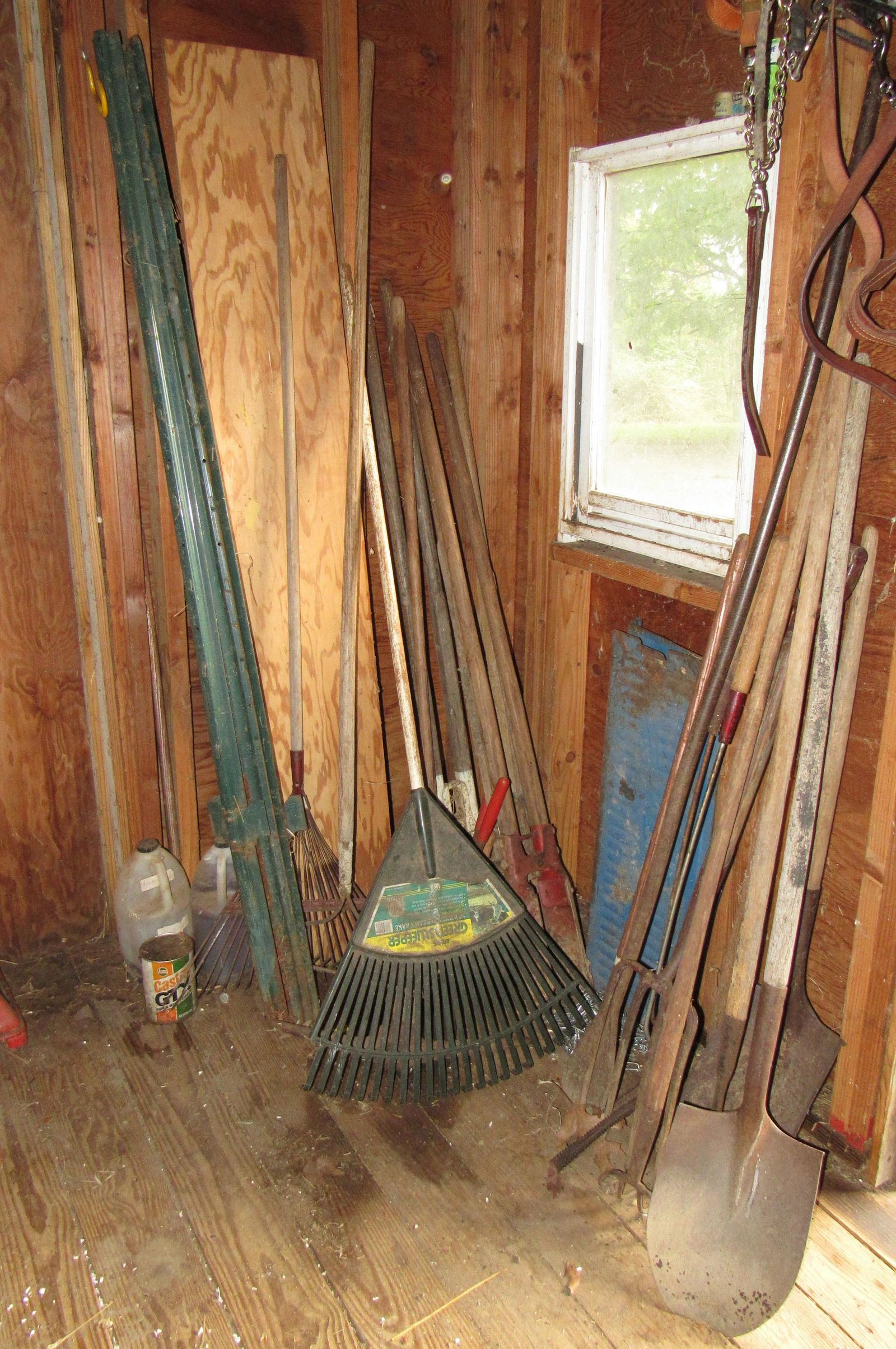 Garden Tools Fence Posts & Misc: Lotincludes all pictured ( except halters hanging by door , that were sold in previous lot ). Take what you want and leave the rest