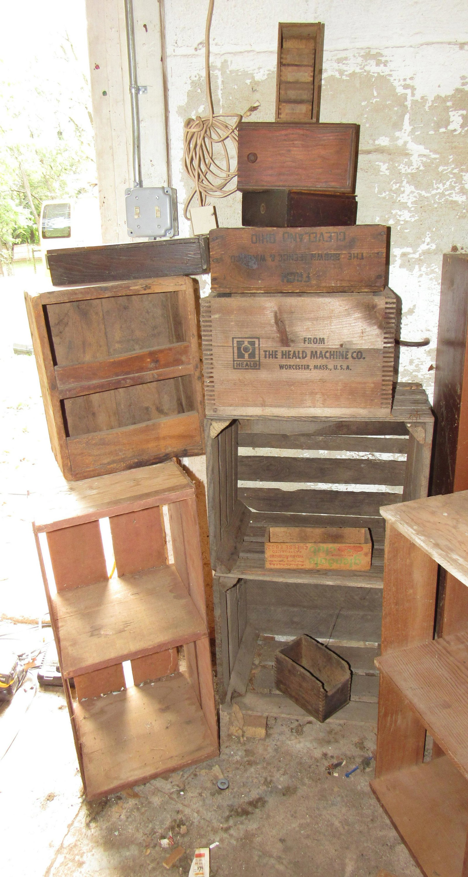 Wood Crates and Boxes: Getting all crates and boxes pictured