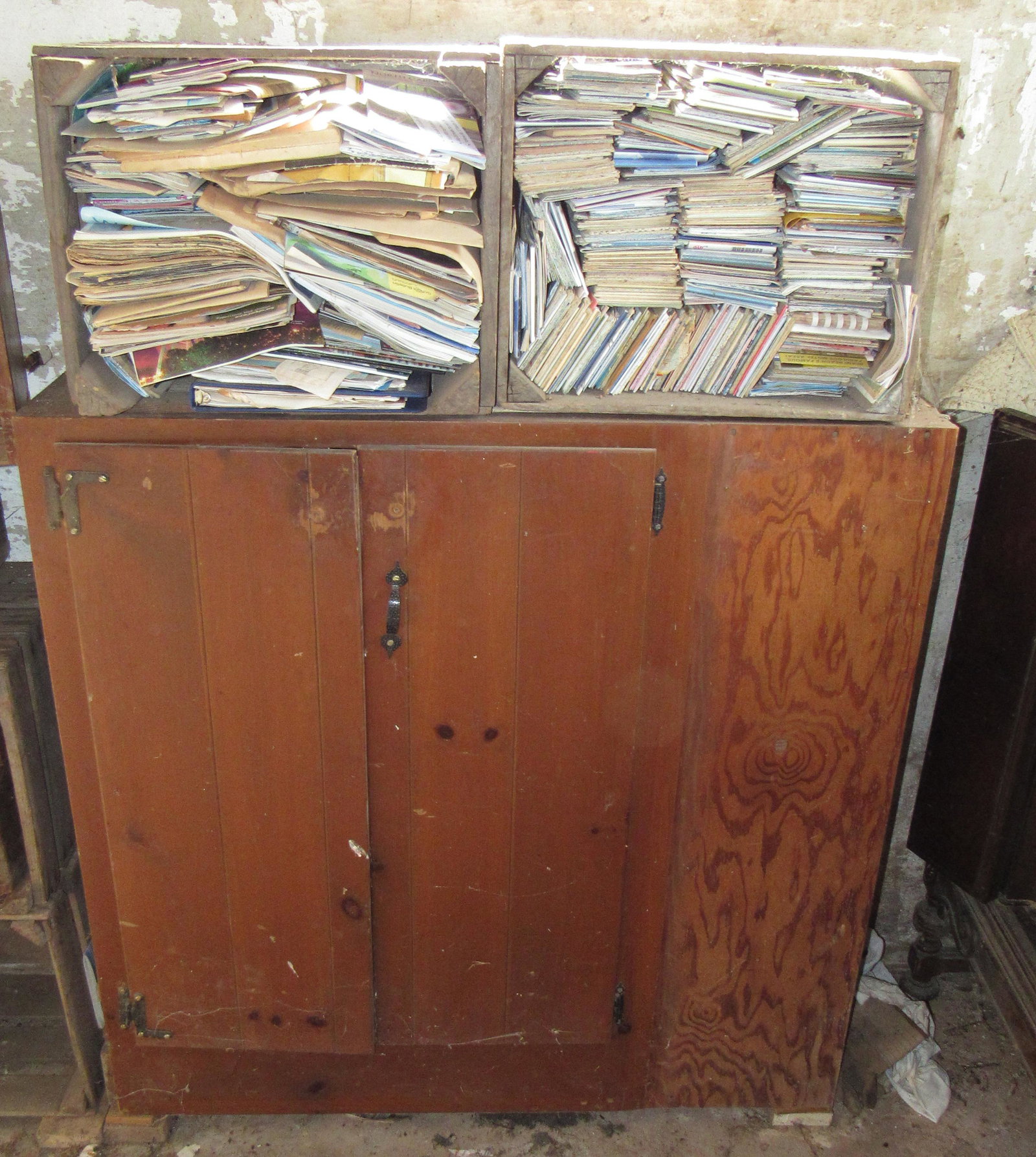 Crate of Maps and Misc: Lot includes wooden crate of maps and all pictured. Take what you want and leave the rest