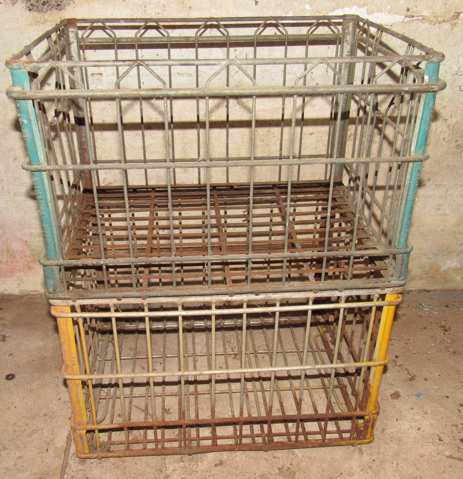 1971 Johanna Farms and Sealtest Wire Milk Crates: Approx 13" x 16 3/4" x 10 1/2" tall.