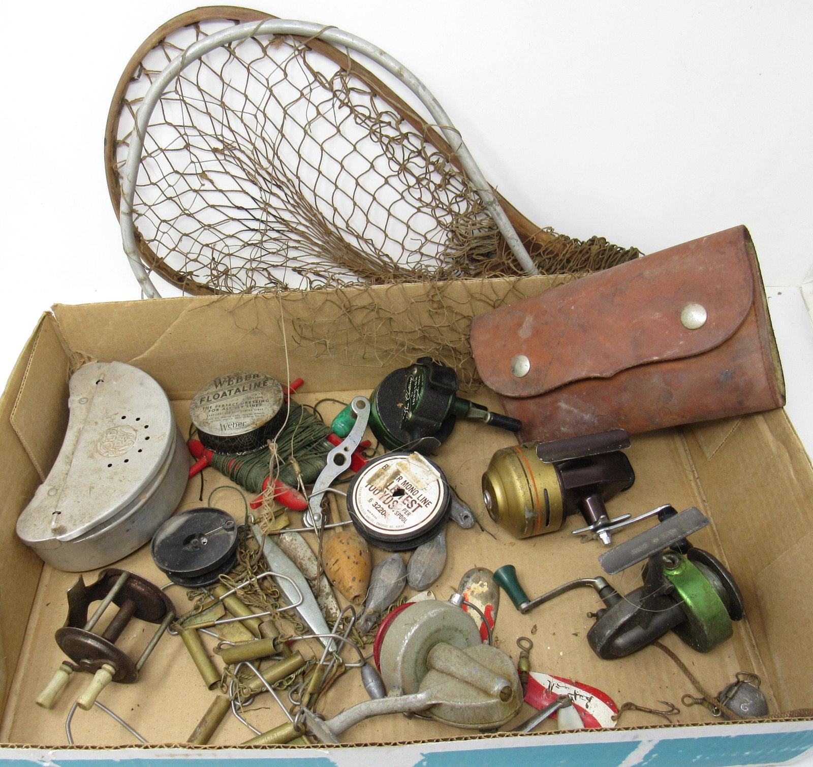 Fishing Reels Old Pal Worm Can: Getting all pictured