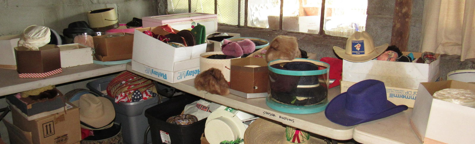 Large Lot of Antique & Vintage Hats: Getting all pictured ON TOP of the table