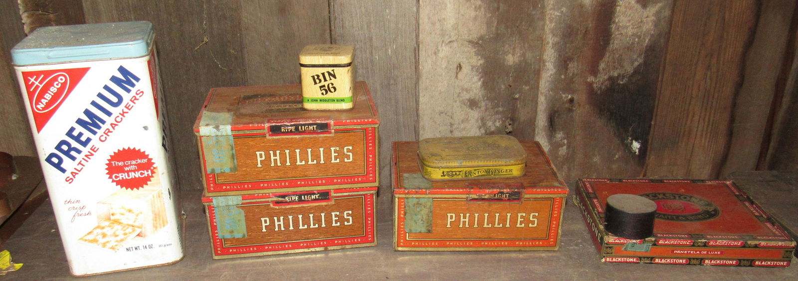 Cigar Boxes and Tins: Getting all pictured