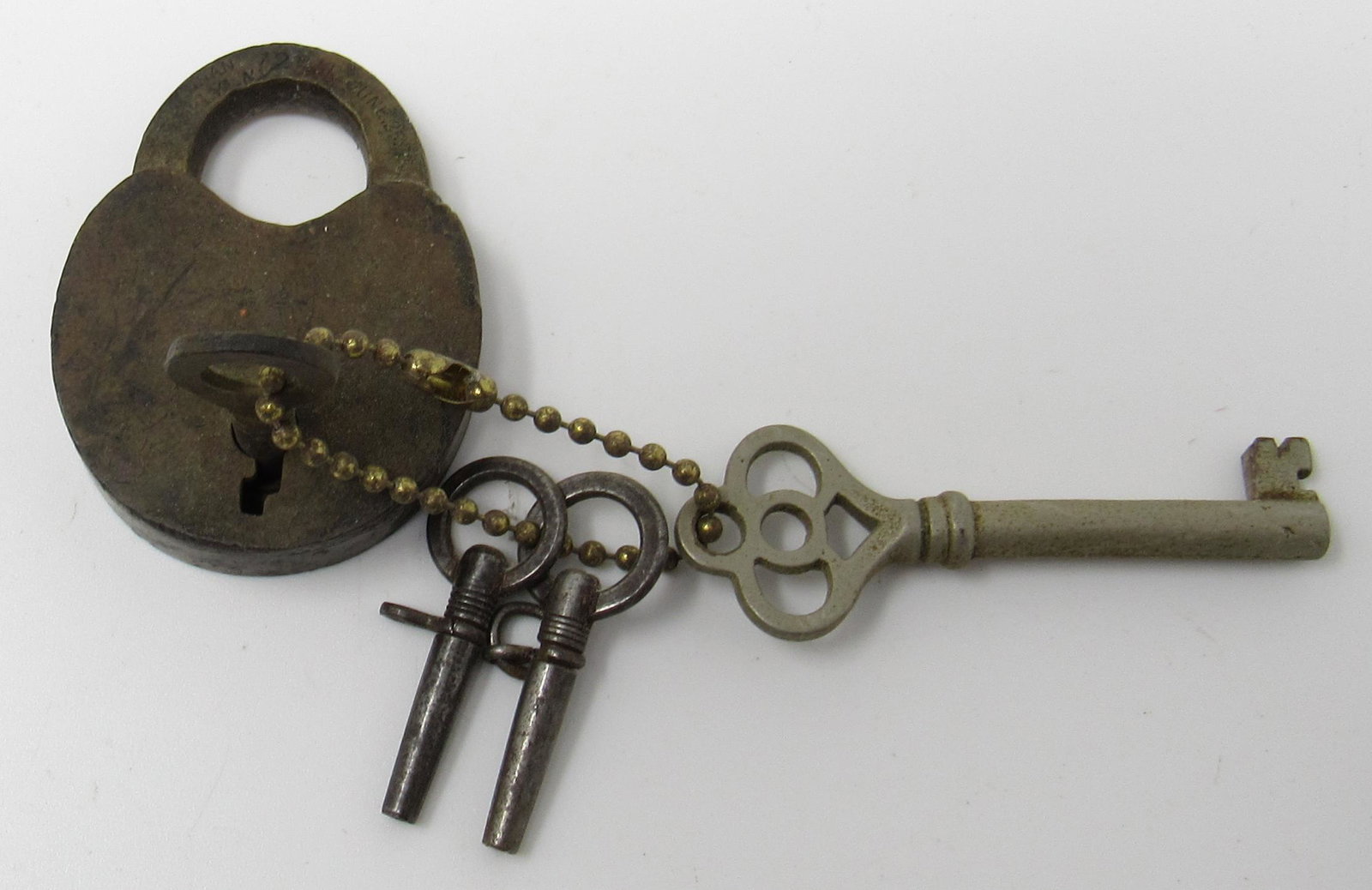 Antique Bohannan 1878 Brass Lock & Keys: Approx 1 1/2" x 1 7/8"