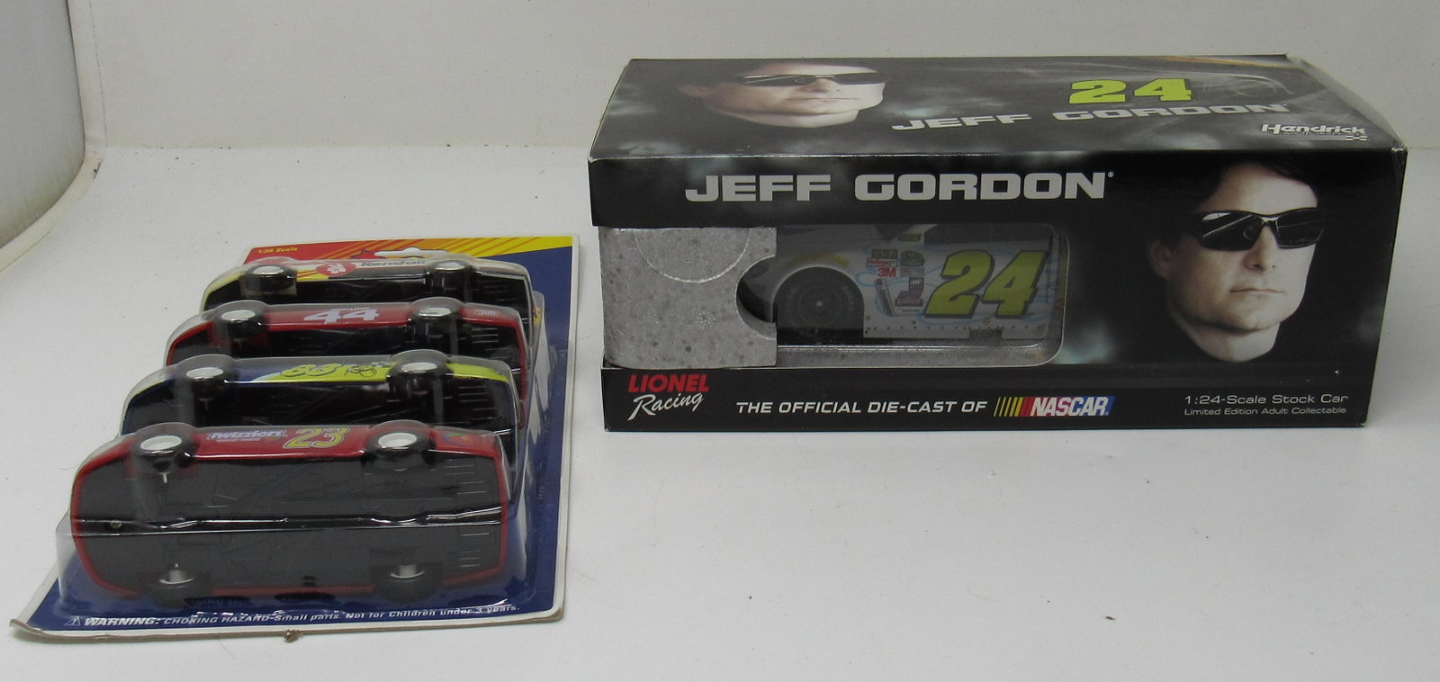 Jeff Gordon 1:24 Scale Lionel Diecast Sunoco Friction: Getting all pictured