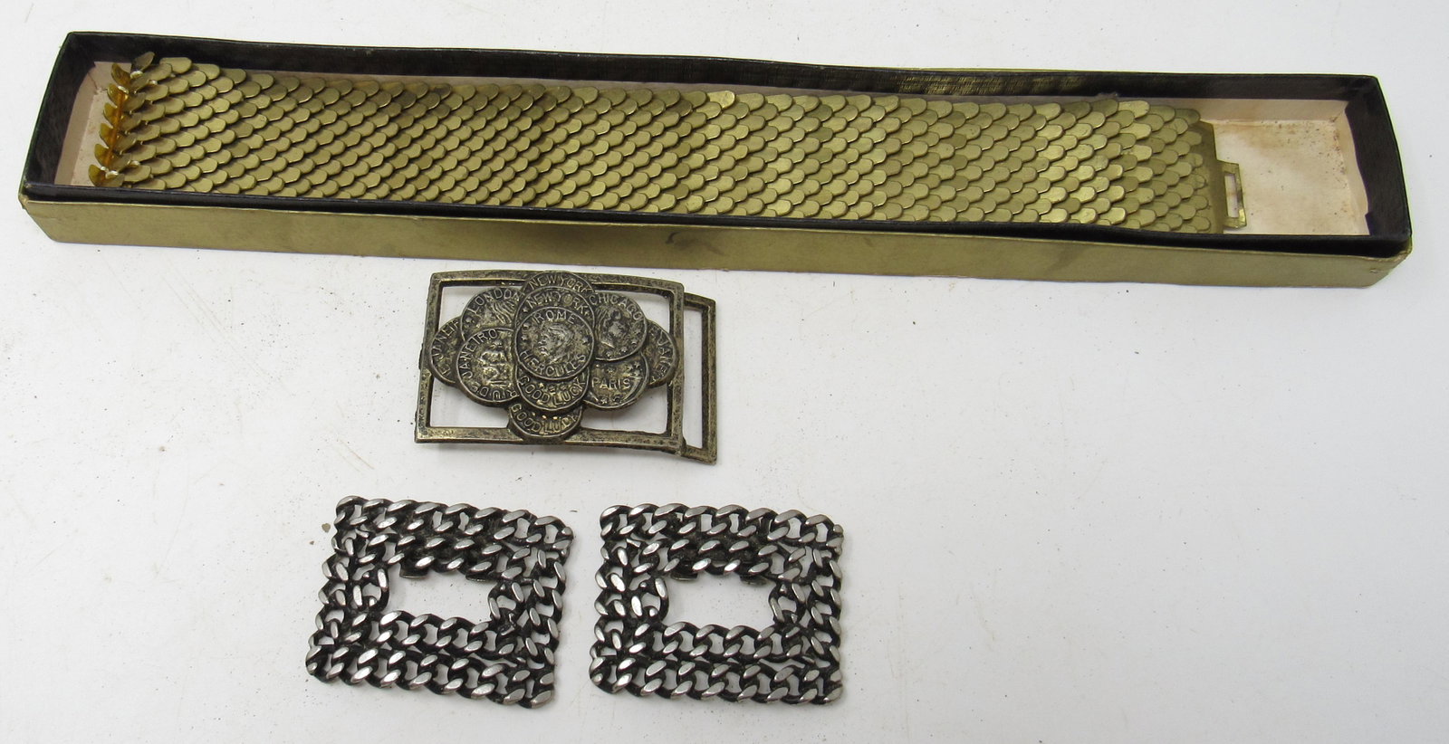 Belt & Buckles: Getting all pictured