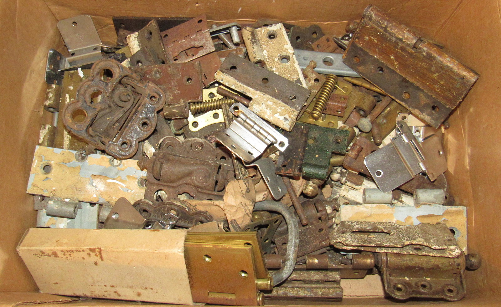 Box Full of Hinges: Getting all pictured