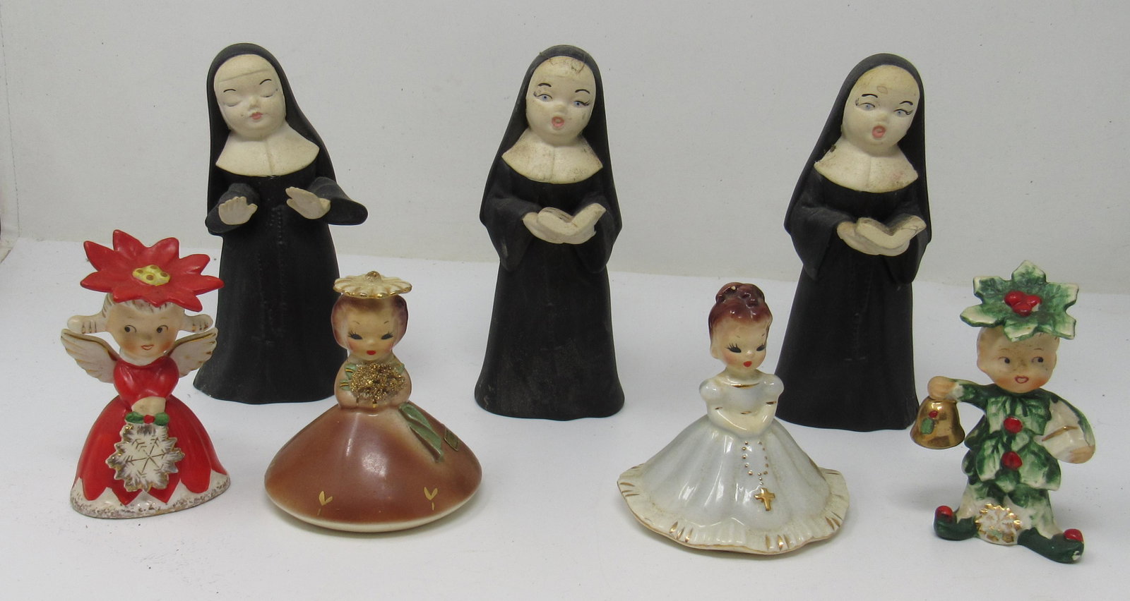 Vintage Napco & Misc: Nuns are apprx 6" tall.