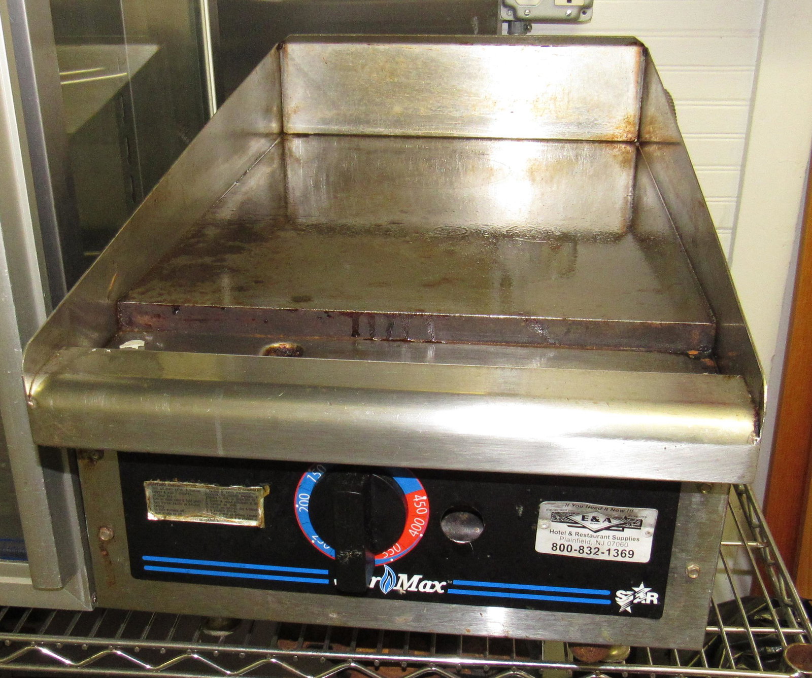 Star Max Gas Griddle: Approx 15" x 28" x 15" tall. Cooking surface is approx 15" x 20 1/2"